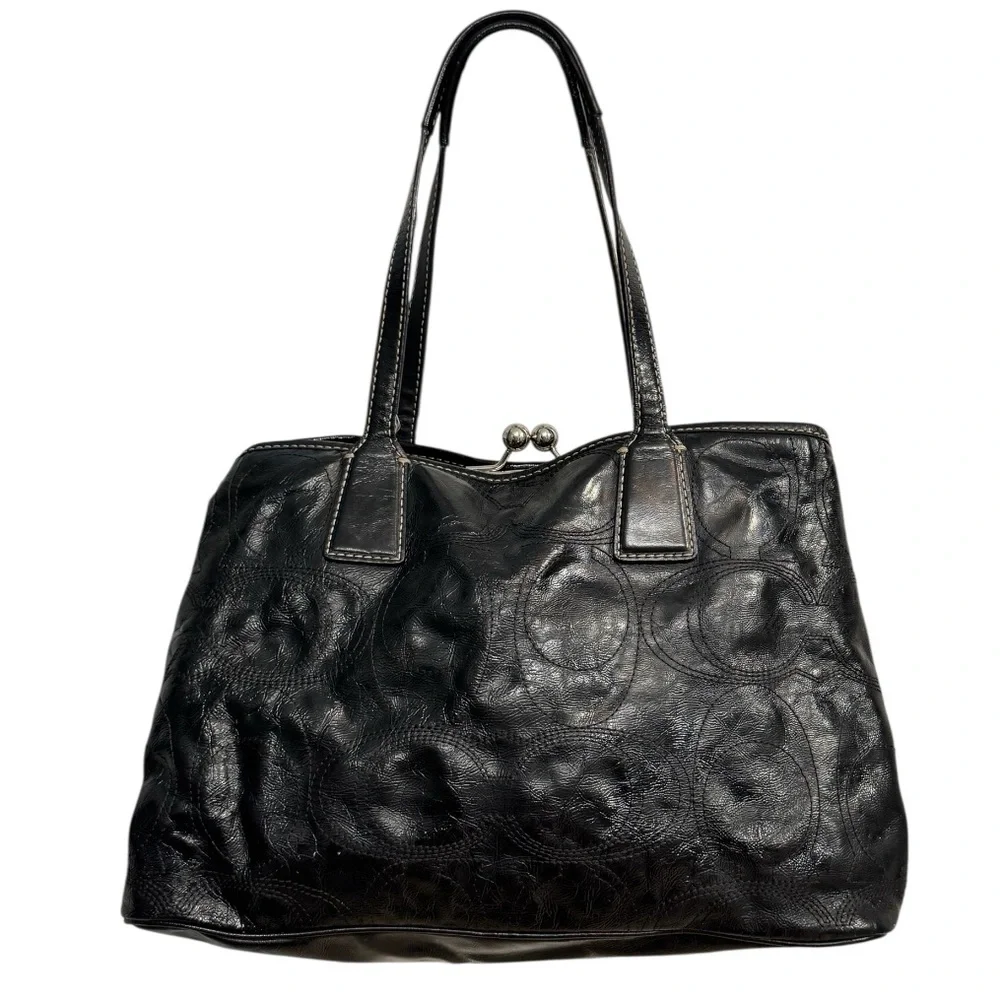 Kisslock Coach Handbag Anne Hathaway